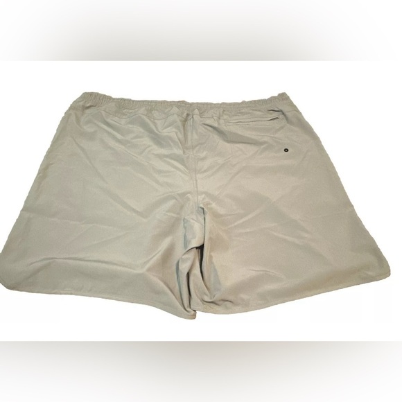 Old Navy Stretch Tech Swim To Street Shorts Mens XXXXL 4XL Gray New Big & Tall - Picture 3 of 4